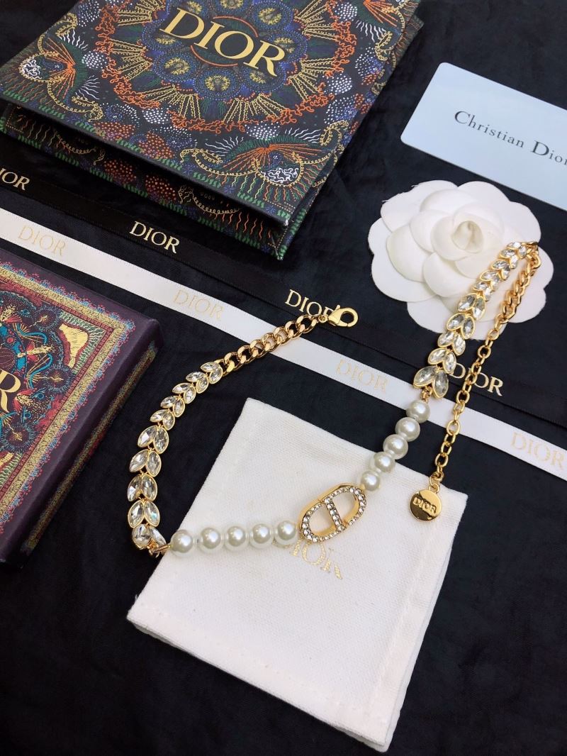 chr1st1an D10r necklaces